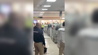 Furious Man at Airport wouldn't be a Problem if he wasn't so Big