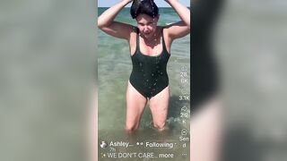 Ashley judd enjoying herself and she don’t give a FUCK