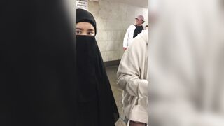Woman makes a remark to Muslim in Subway and 2 White Girls come to the Muslim's Aid