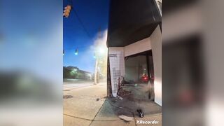 Crazy crash in Detroit, great reaction