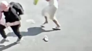 Blonde in Russia is not the one, she Loves her Money (she just withdrew a bunch)