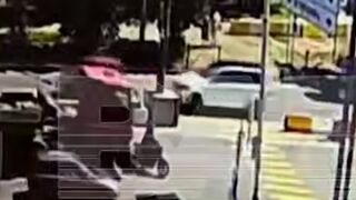Truck Driver never even saw the Motorcyclist, dragging him for 60 feet