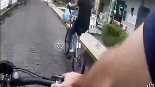 Police Bicycle Chase