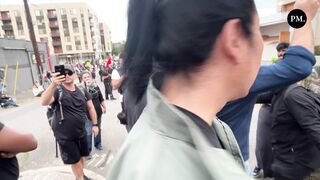 Antifa militants surround reporter`s security guard, attempt to rob him