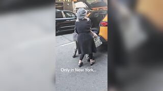 Woman refuses to pay her fare in New York