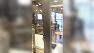 Fight breaks out at a Wendy's on Jamaica Avenue in Queens