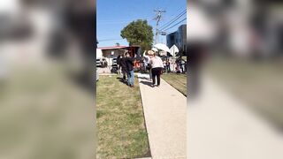 Trans Mexican has arrived to the ICE facility! Trolling the anti ICE protesters