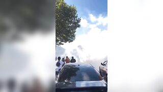 Complete chaos in Chicago when large crowd interfered with federal agents doing ICE