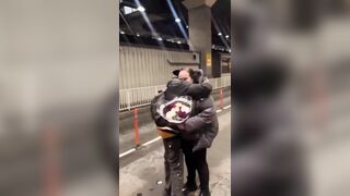 Oh No: A British woman paid for her new love, whom she met online, to travel from Africa to UK. How will this story end?