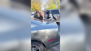 Woman thought having kids in her car would shield her from arrest while she impeded ICE operations