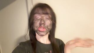 "Why bitcoin weigh nuffin an' muh ebt cardt weigh sumthin?!"