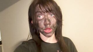 "Why bitcoin weigh nuffin an' muh ebt cardt weigh sumthin?!"