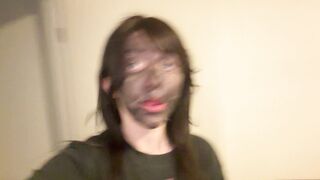 "Why bitcoin weigh nuffin an' muh ebt cardt weigh sumthin?!"