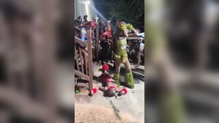 vicious right hook from the wigless wonderwan there