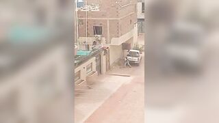 A video shows the terrorist RSF militia looting a civilian’s house
