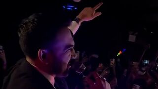 Zohran Mamdani shows up at a gay bar in NYC around 1 AM on Sunday.