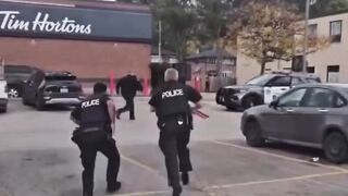 Cop runs over a man’s legs while trying to arrest him