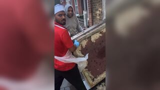 absolutely filthy. Get food poisoning just by looking at it!