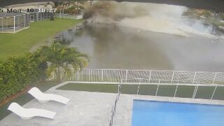 Plane crashes in Florida moments after taking off for Jamaica