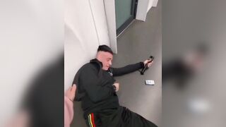 Youtuber and kickboxing champion, Cicalone Simone savagely beaten by gypsies migrants