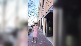 Influencers are going around pretending to steal people’s money from their phones using the Apple Pay sound