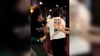 Get them out. Mob of Somali scum in Minneapolis attack a white couple!