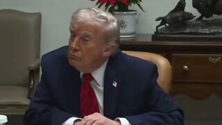 Donald Trump just bodied this fake News CNN Reporter. He makes it look too easy…