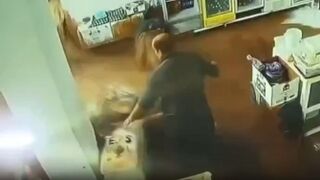 Sudden flash flood completely overwhelms a shop within seconds